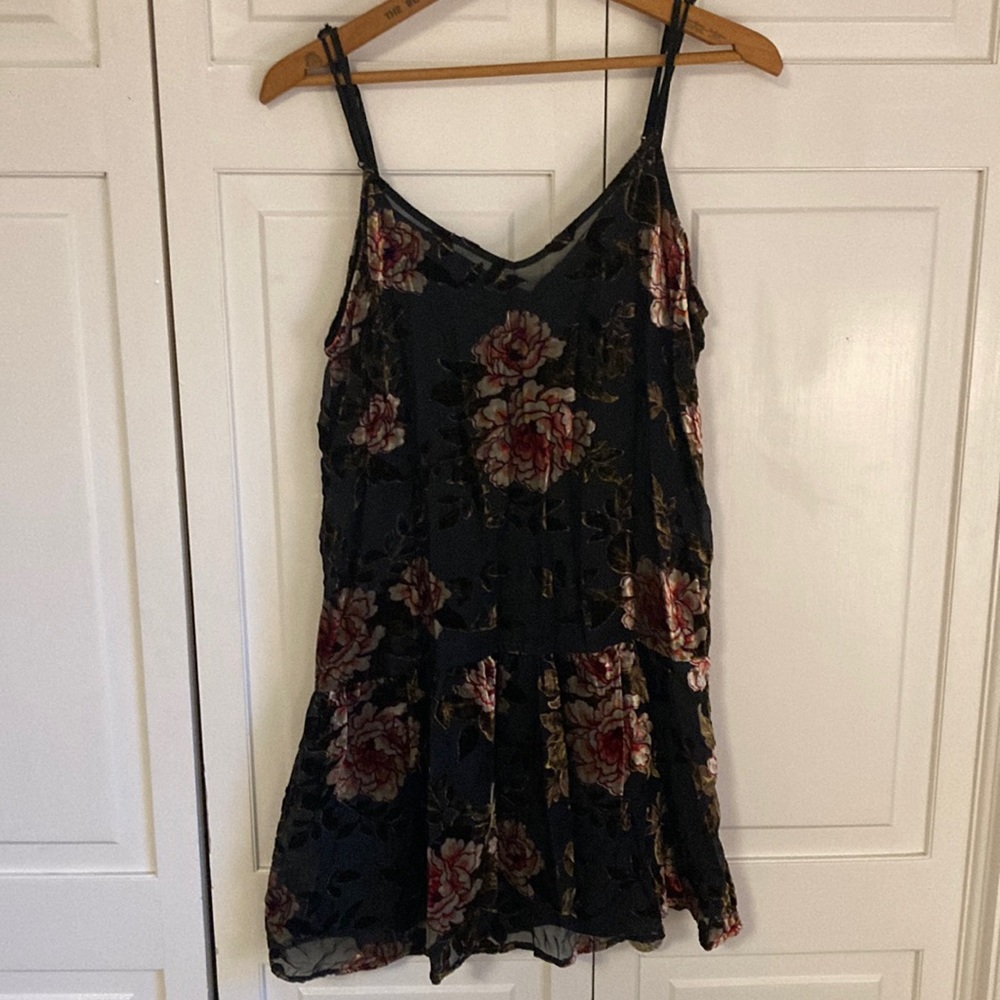 American Eagle black floral dress